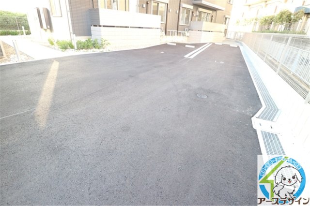 駐車場　※パース写真