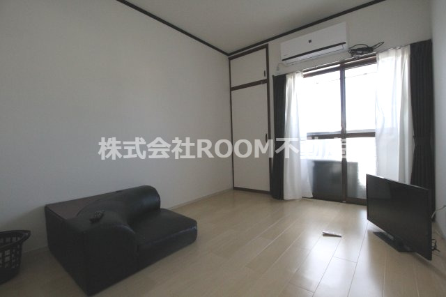 居室・リビング　ゆったり過ごせる居間です