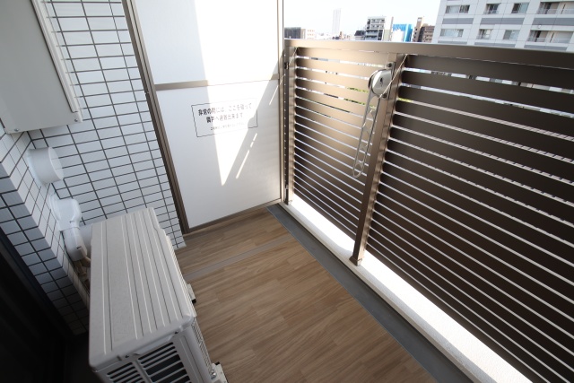 バルコニー　同タイプの参考写真です