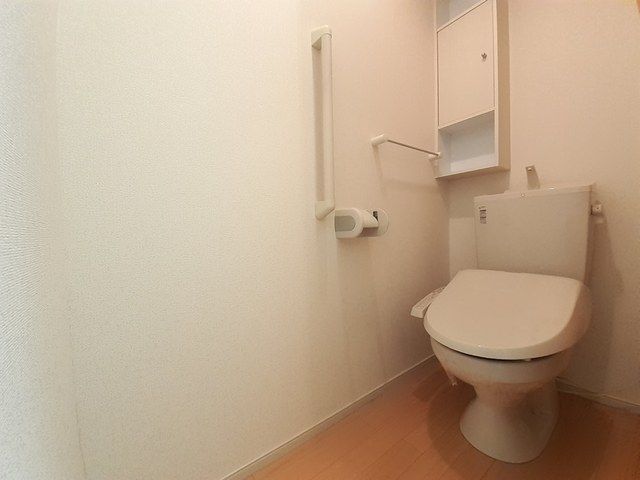 トイレ　シンプルで使いやすいトイレです