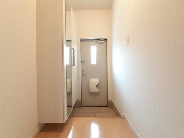 玄関　きれいな玄関です