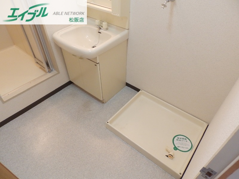 洗面設備　同物件別室写真