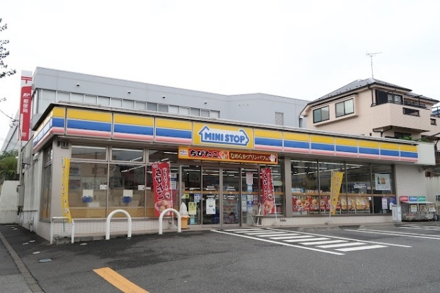 コンビニ　ミニストップ羽村市役所前店（コンビニ）まで640m