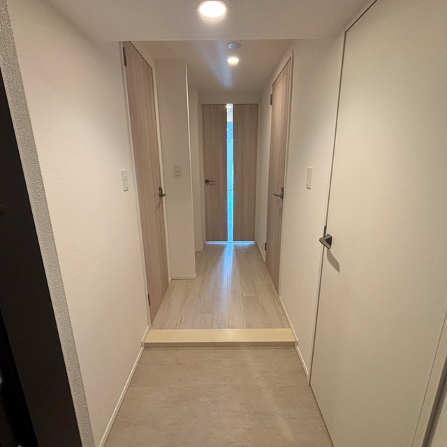 玄関　※写真は同タイプ住戸です。