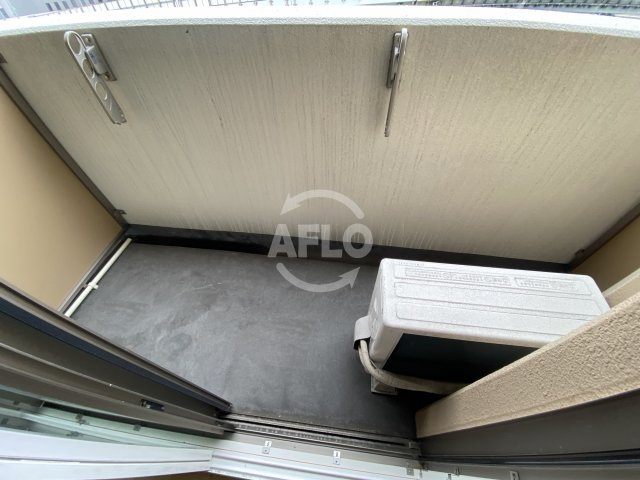 バルコニー　SERENiTE本町reflet（セレニテ本町ルフレ）　バル