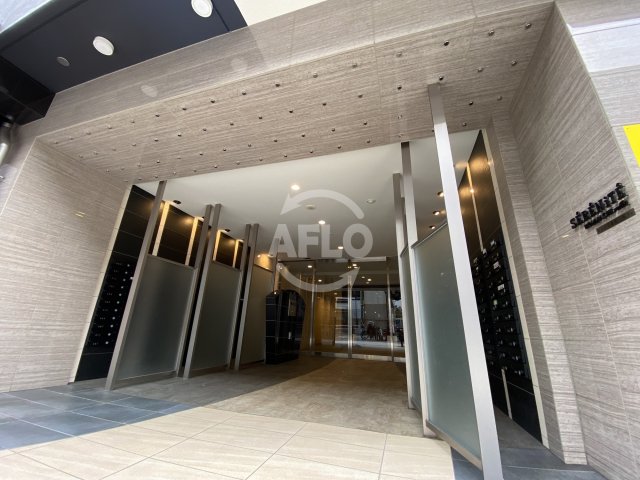 エントランス　SERENiTE本町reflet（セレニテ本町ルフレ）　エン