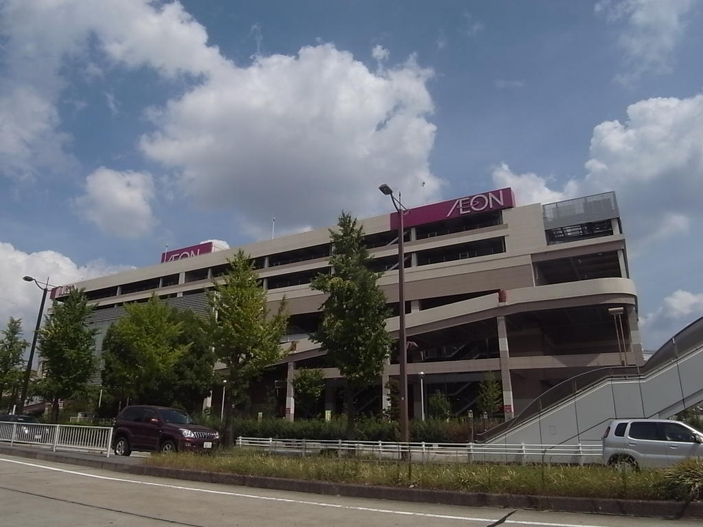 ショッピングセンター　イオンモールナゴヤドーム前店 (ショッピングセンター)（ショッピングセンター）まで712m