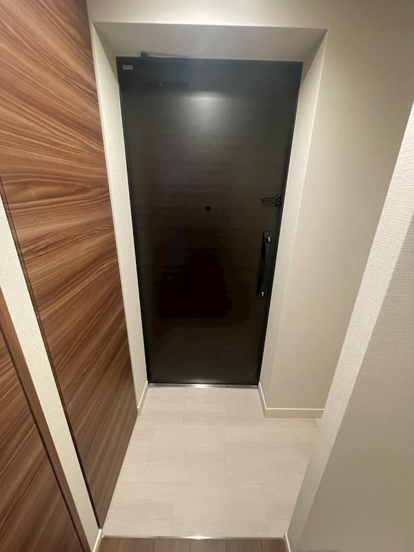 玄関　※参考写真