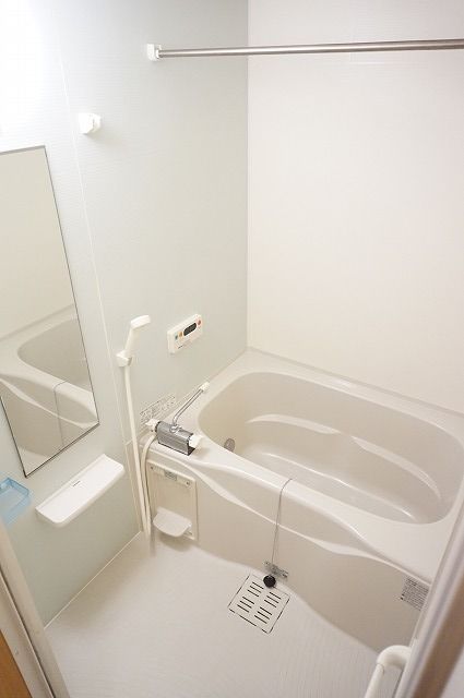 高松琴平電鉄長尾線 林道駅 徒歩16分 3階建 築18年の風呂写真
