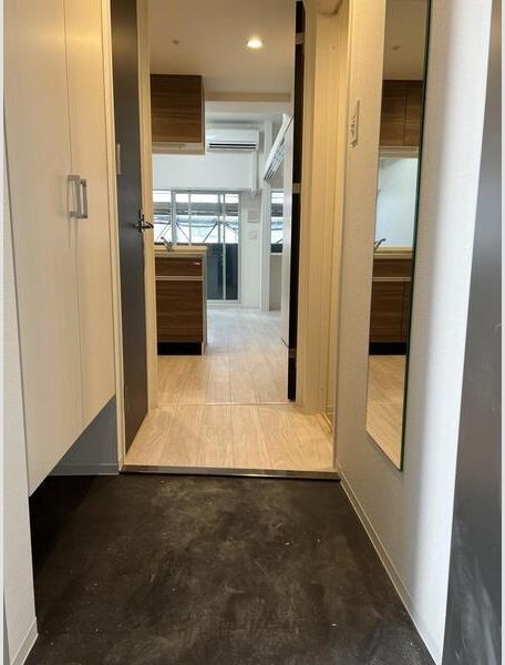 玄関　建築中のためモデルルームのお写真になります。