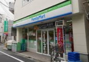 コンビニ　ファミリーマート緑が丘駅前店（コンビニ）まで604m
