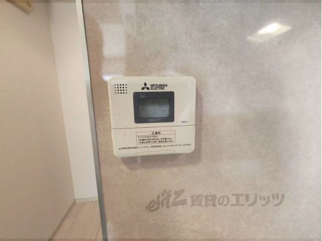 その他設備　給湯器リモコン