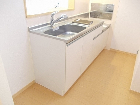 キッチン　作業スペース広めの対面キッチン