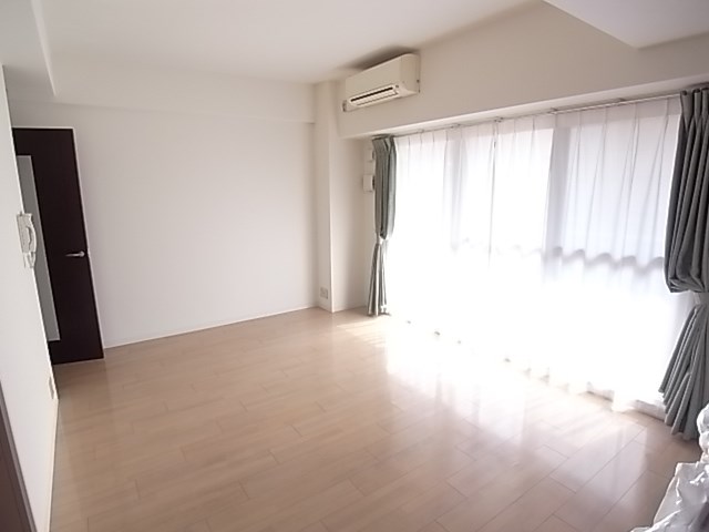 居室・リビング　おしゃれな居間です