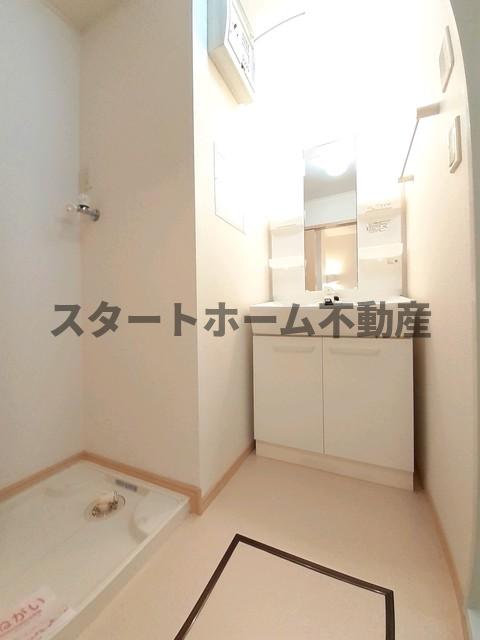 洗面設備　広い洗面スペース