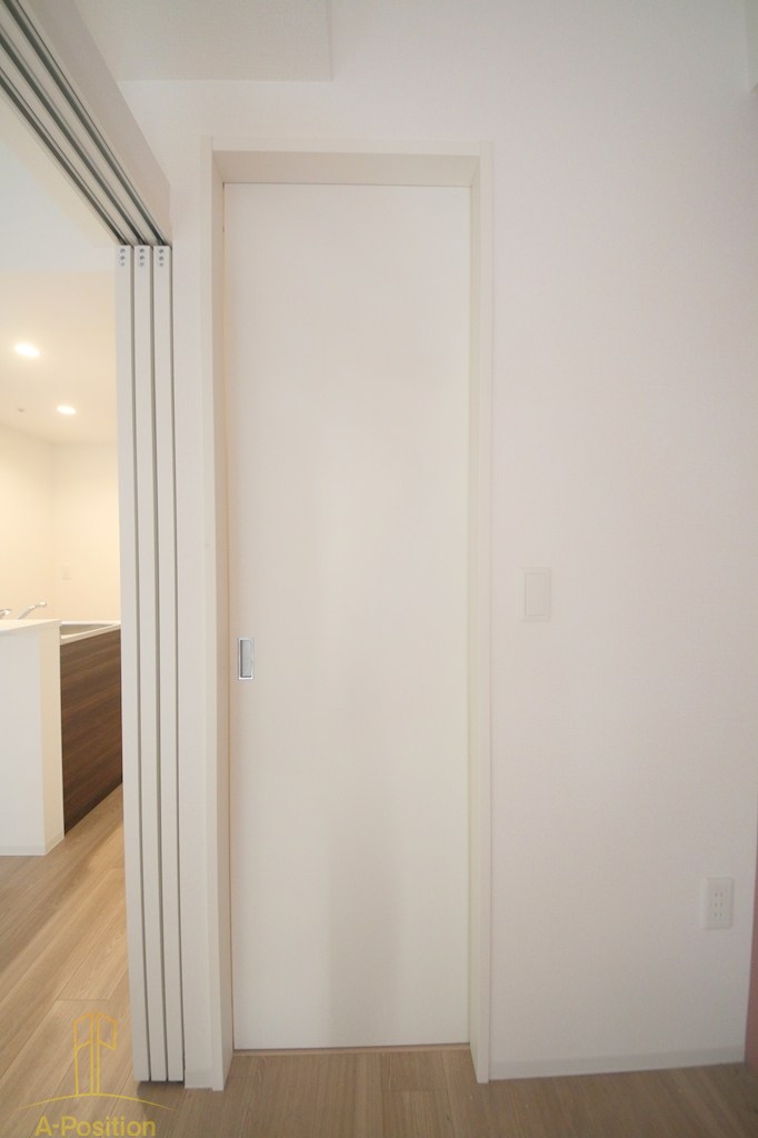 収納　セレニテ日本橋エクラ