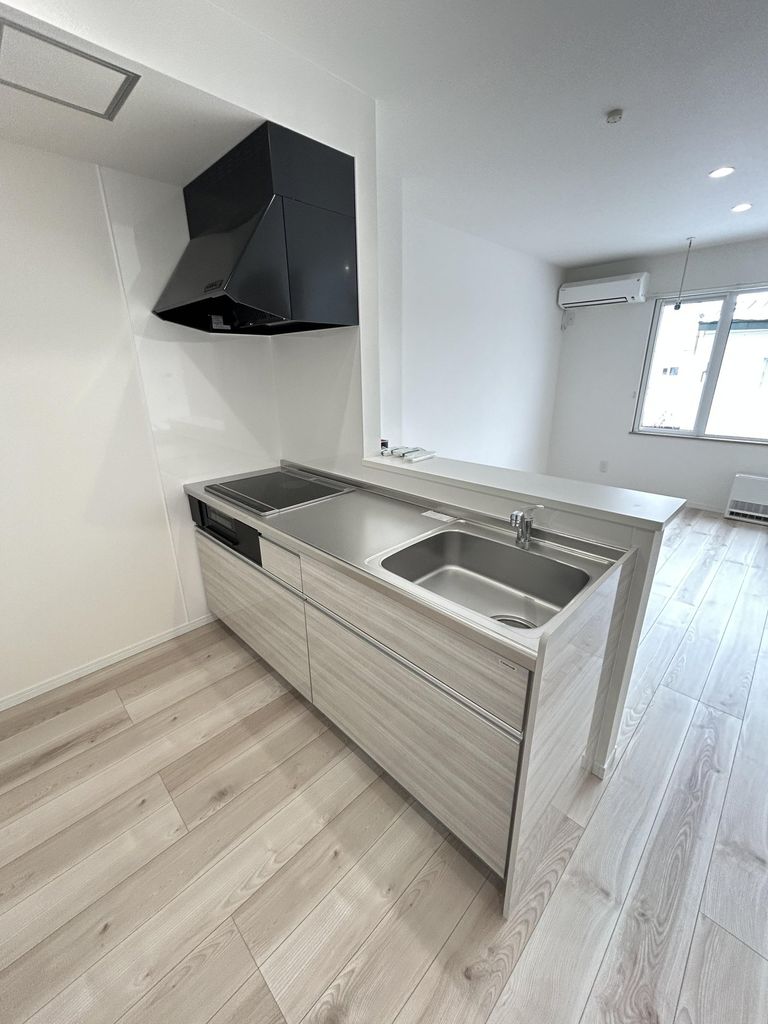 キッチン　システムキッチンはカウンタータイプ
