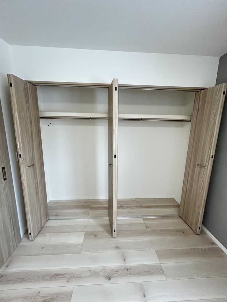 収納　2階洋室クローゼット