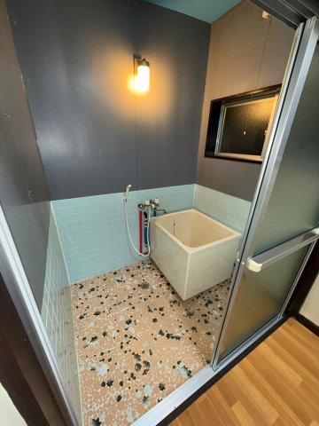 バス・シャワールーム　浴槽を新品に交換しました