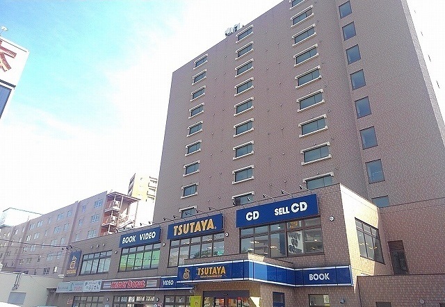 レンタルビデオ　ＴＳＵＴＡＹＡ（レンタルビデオ）まで450m