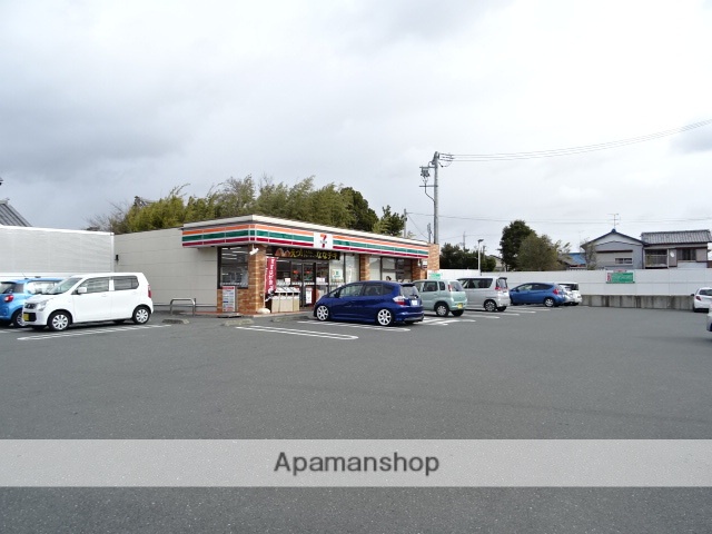 コンビニ　セブンイレブン（コンビニ）まで392m