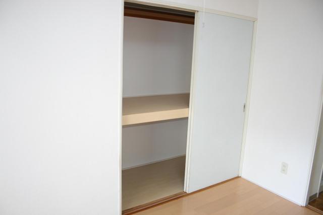 収納　※同タイプ部屋の写真です。