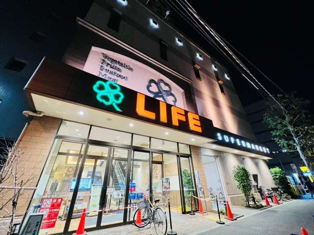 スーパー　（株）ライフコーポレーション／神田和泉町店（スーパー）まで226m