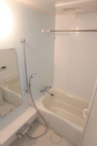 バス・シャワールーム　浴室乾燥機