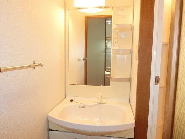 洗面設備　独立洗面台！