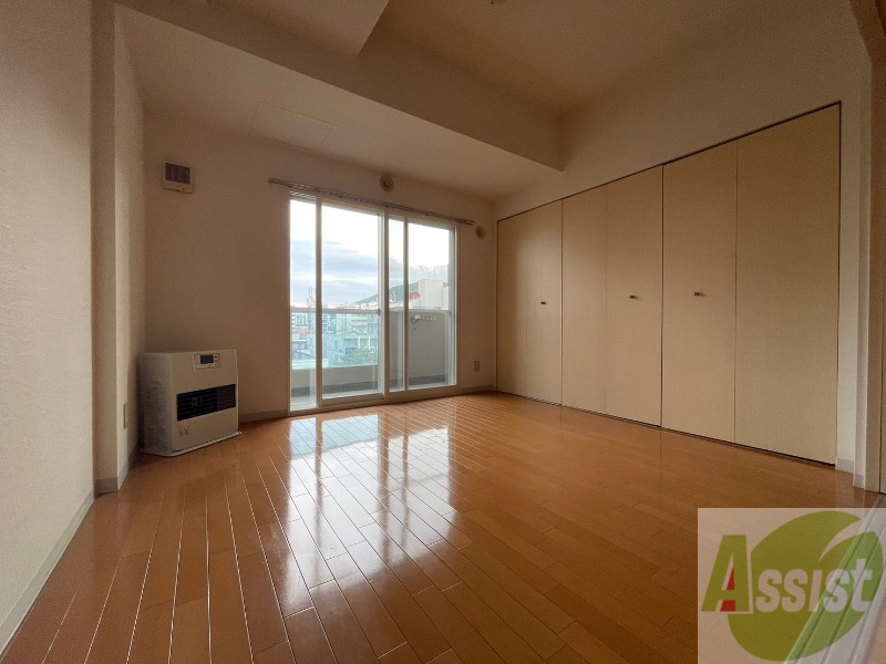 その他部屋・スペース　洋室の家具の配置を考えてみるのも楽しいですよ。