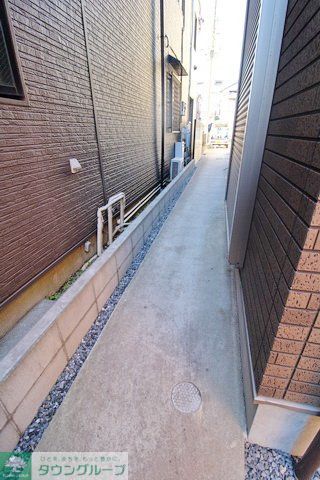 エントランス　庭