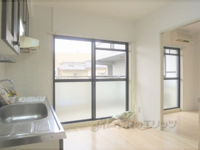 居室・リビング　リビング