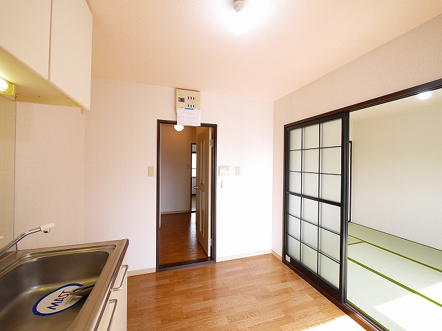 居室・リビング　ゆったり過ごせる居間です