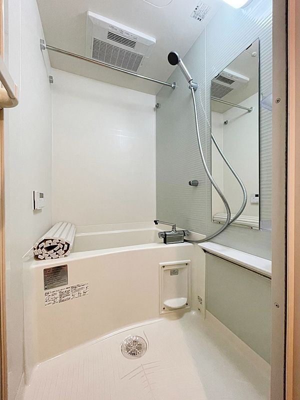 バス・シャワールーム　☆ゆったりくつろげるお風呂☆