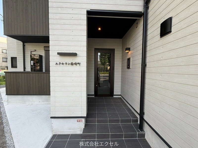 エントランス　建物の入り口になります