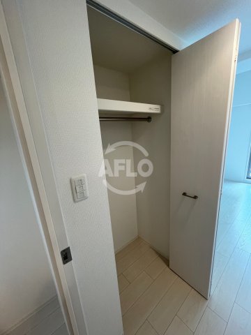 収納　エスリード中之島ザ・コア　クローゼット