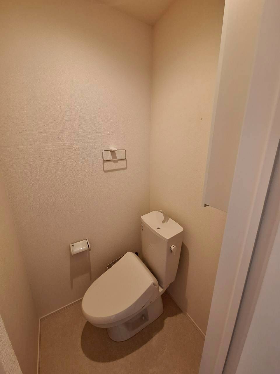 トイレ　★温水洗浄便座付きトイレ★