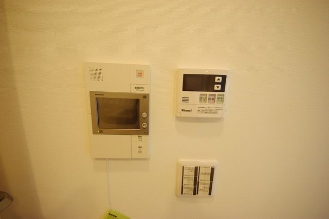 セキュリティ　写真は同タイプ住居です。