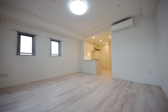 居室・リビング　写真は同タイプ住居です。