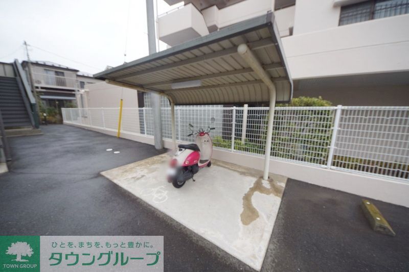 その他共有部分　屋根付き駐輪場