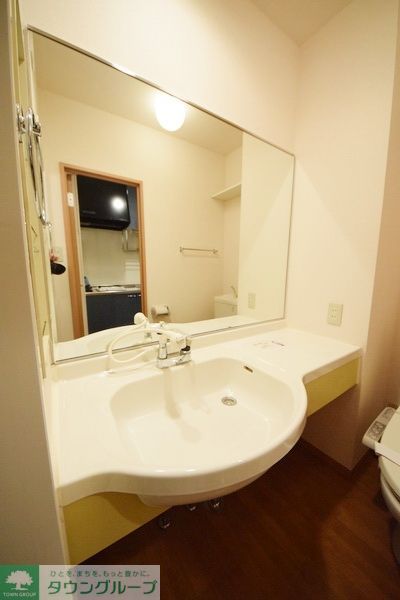 洗面設備　ゆったりな独立洗面台