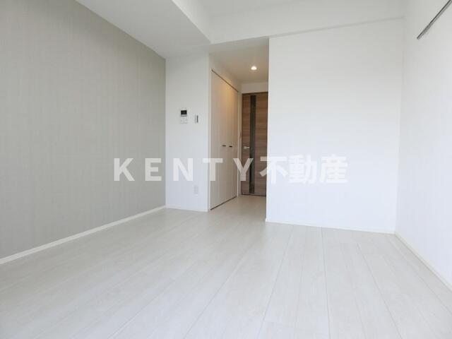 その他部屋・スペース　開放的な寝室です