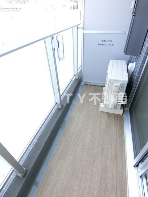 バルコニー　陽当たり良好なバルコニーです