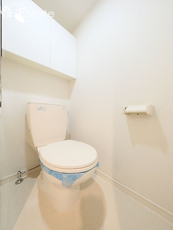 トイレ　同仕様内装