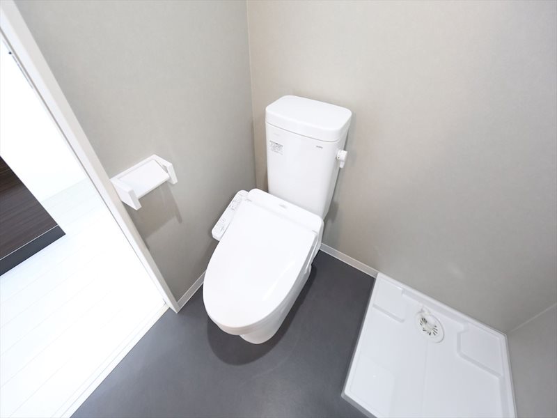 トイレ　温水洗浄暖房便座付トイレ