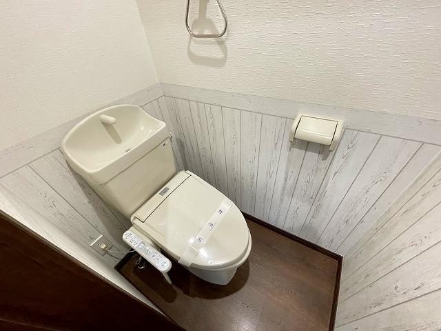 トイレ　トイレ