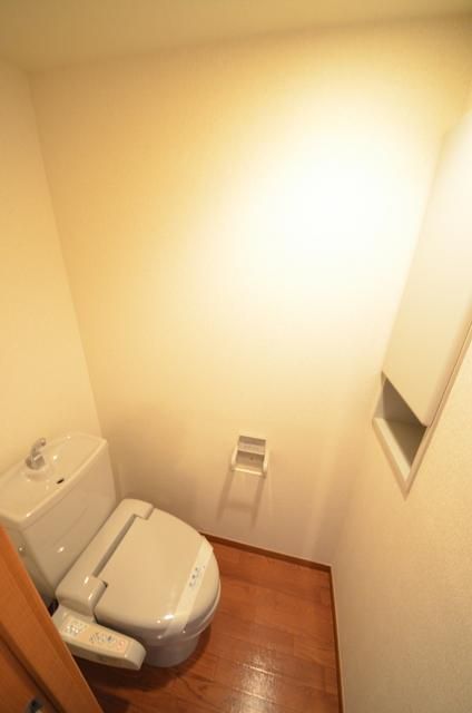 トイレ　★お部屋探しは株式会社タウンハウジング東京まで★
