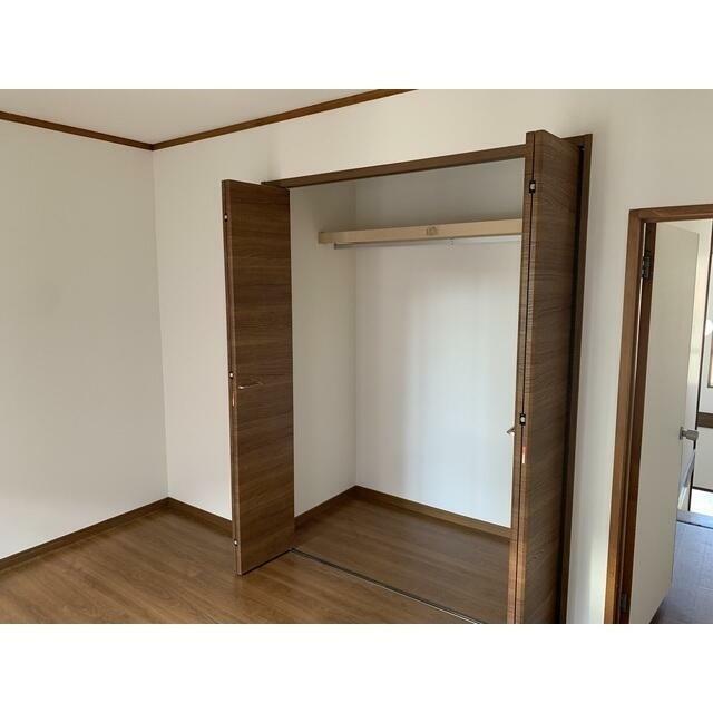 収納　※別部屋の画像です