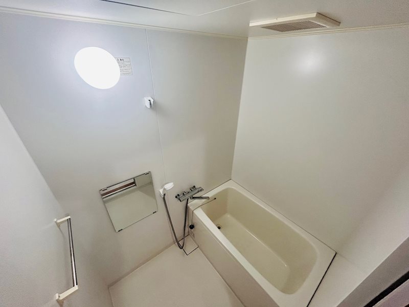 バス・シャワールーム　※同タイプの間取りの写真です。現状を優先します。