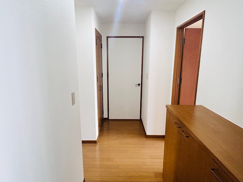 玄関　※同タイプの間取りの写真です。現状を優先します。